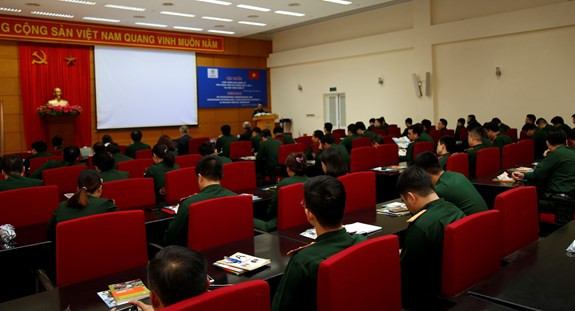 Formation sur le droit international humanitaire à des casques bleus vietnamiens ảnh 1 Formation sur le droit international humanitaire à des casques bleus vietnamiens ảnh 1