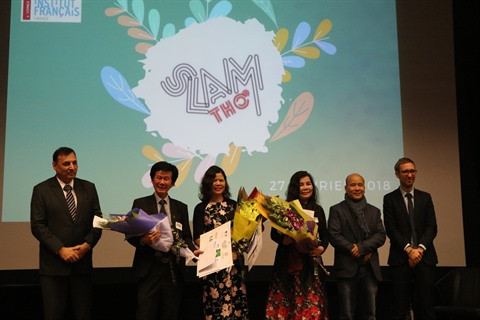 Rendez-vous pour la finale du Slam poésie 2019 à Hanoï ảnh 2 Rendez-vous pour la finale du Slam poésie 2019 à Hanoï ảnh 2