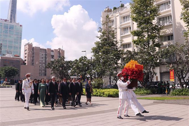 Ho Chi Minh-Ville fête les 60 ans des relations diplomatiques Vietnam-Laos ảnh 3 Ho Chi Minh-Ville fête les 60 ans des relations diplomatiques Vietnam-Laos ảnh 3