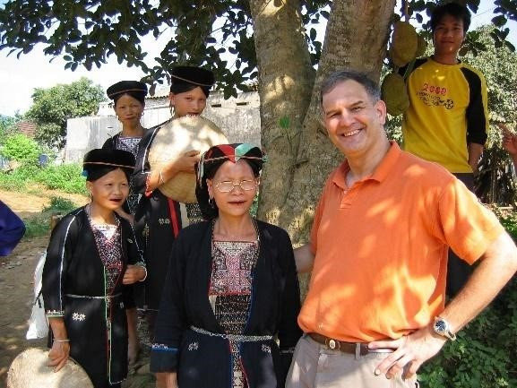 Mark Rapoport, un médecin américain grand collectionneur d’objets culturels vietnamiens ảnh 4 Mark Rapoport, un médecin américain grand collectionneur d’objets culturels vietnamiens ảnh 4