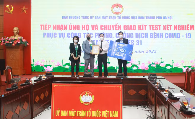 Hanoi reçoit 11.000 kits de test de dépistage du coronavirus pour les SEA Games 31 ảnh 1