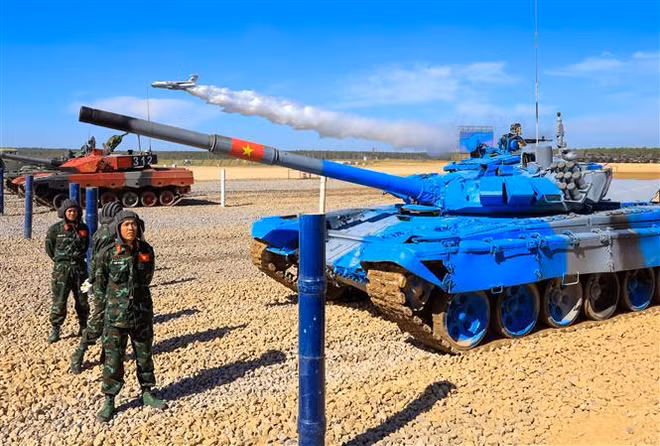 Army Games 2022 : l'équipe de chars du Vietnam termine 4e en demi-finales ảnh 1