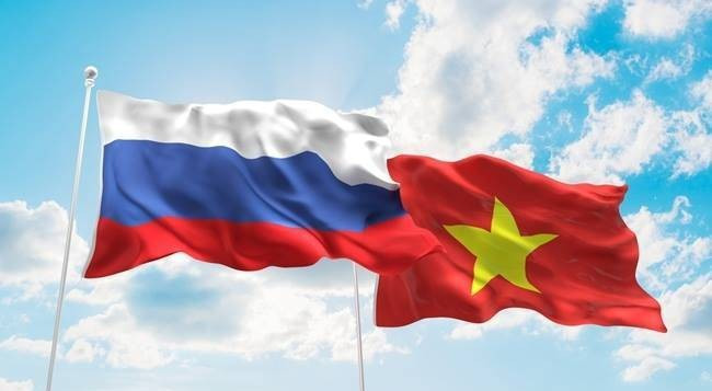 Félicitations pour le 10e anniversaire du partenariat stratégique intégral Vietnam-Russie ảnh 1