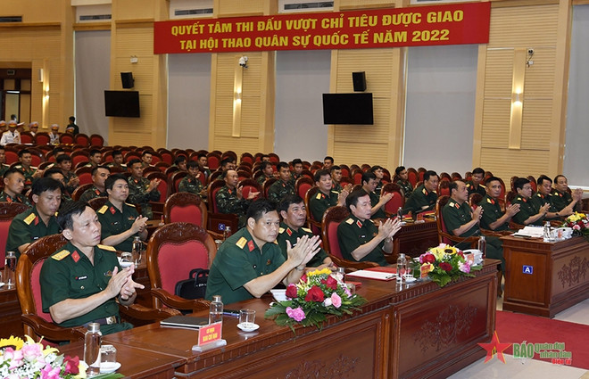 Cérémonie de départ de deux équipes vietnamiennes aux Army Games 2022 ảnh 2 Cérémonie de départ de deux équipes vietnamiennes aux Army Games 2022 ảnh 2