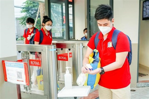 Ho Chi Minh-Ville: près de 680.000 élèves retournent à l’école ảnh 1 Ho Chi Minh-Ville: près de 680.000 élèves retournent à l’école ảnh 1