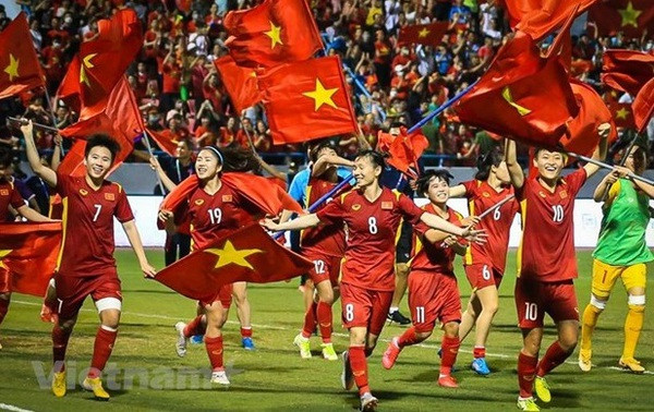 SEA Games 31 : remise de l’Ordre du travail aux meilleurs sportifs vietnamiens ảnh 1