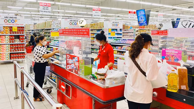 Bac Giang: le secteur des services vise une croissance de 10-11% cette année ảnh 2