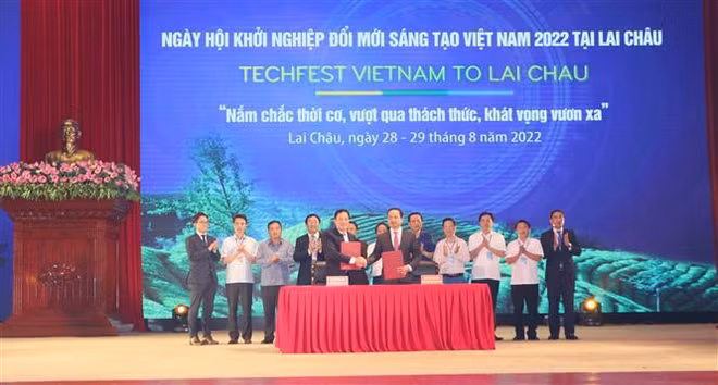 Coup d’envoi de Techfest Vietnam 2022 à Lai Chau ảnh 2