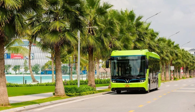 Hanoï nécessitera de 887 millions de dollars pour une flotte d’autobus électriques ảnh 1 Hanoï nécessitera de 887 millions de dollars pour une flotte d’autobus électriques ảnh 1