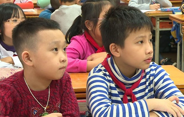 Hanoï: les élèves du primaire et de 6e retourneront à l'école à partir du 6 avril ảnh 1 Hanoï: les élèves du primaire et de 6e retourneront à l'école à partir du 6 avril ảnh 1