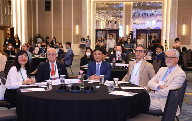 Le 8e Dialogue sur les océans appelle à promouvoir la coopération maritime en Asie du Sud-Est ảnh 2 Le 8e Dialogue sur les océans appelle à promouvoir la coopération maritime en Asie du Sud-Est ảnh 2