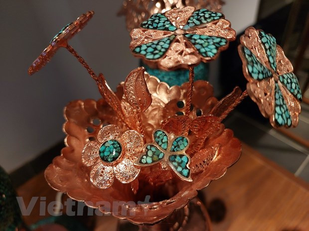 L’art millénaire de l'Iran s'expose au Musée d’ethnologie de Hanoi ảnh 5 L’art millénaire de l'Iran s'expose au Musée d’ethnologie de Hanoi ảnh 5