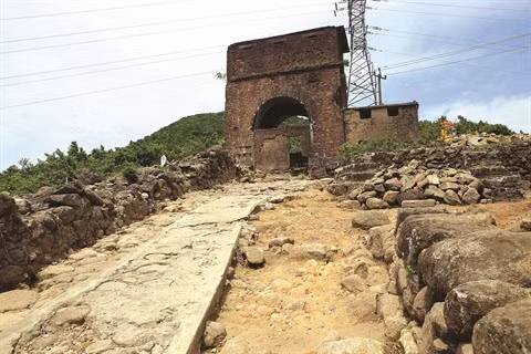 Des vestiges archéologiques à Hai Vân Quan ảnh 1