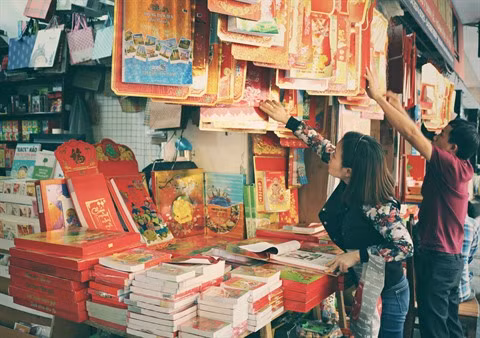 Diversification des modèles et contenus des calendriers du Têt 2019 ảnh 1