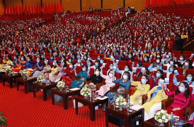 Hà Thi Nga réélue présidente de l’Union des femmes vietnamiennes ảnh 2 Hà Thi Nga réélue présidente de l’Union des femmes vietnamiennes ảnh 2