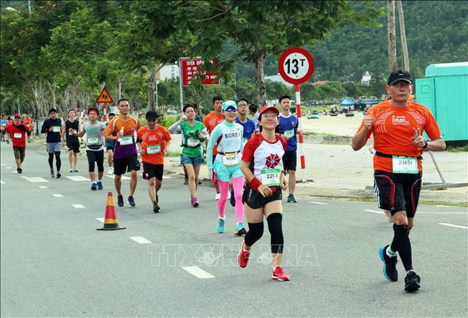 Plus de 5.000 personnes participent au Marathon international Da Nang 2022 ảnh 1 Plus de 5.000 personnes participent au Marathon international Da Nang 2022 ảnh 1