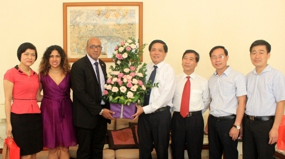 Renforcement de l’amitié entre Cuba et Hanoï ảnh 1 Renforcement de l’amitié entre Cuba et Hanoï ảnh 1