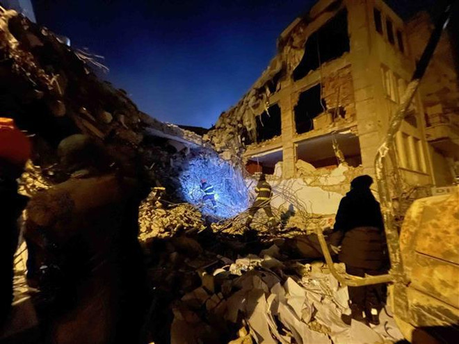 Séisme en Turquie et en Syrie : aucune information sur d’éventuelles victimes vietnamiennes ảnh 2 Séisme en Turquie et en Syrie : aucune information sur d’éventuelles victimes vietnamiennes ảnh 2