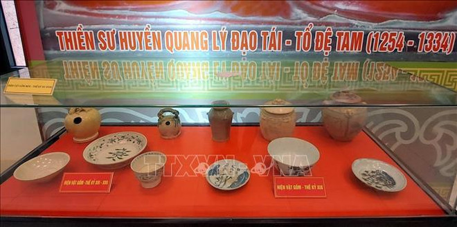 Bac Giang: exposition de près de 500 objets et images sur le Bouddhisme de Yên Tu Occidental ảnh 1 Bac Giang: exposition de près de 500 objets et images sur le Bouddhisme de Yên Tu Occidental ảnh 1