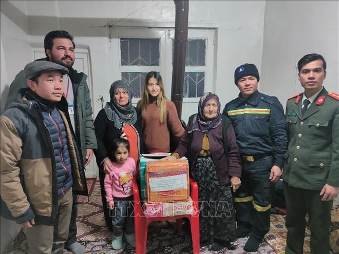 Séisme en Turquie: l'équipe vietnamienne de recherche et de sauvetage saluée ảnh 3 Séisme en Turquie: l'équipe vietnamienne de recherche et de sauvetage saluée ảnh 3