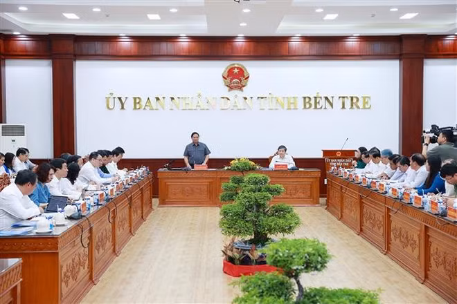 Bên Tre nécessite de se concentrer sur le développement de l'économie maritime ảnh 1