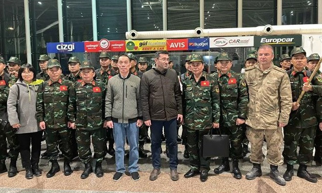 Séisme en Turquie: la mission de l’Armée vietnamienne arrive à Hatay ảnh 2 Séisme en Turquie: la mission de l’Armée vietnamienne arrive à Hatay ảnh 2