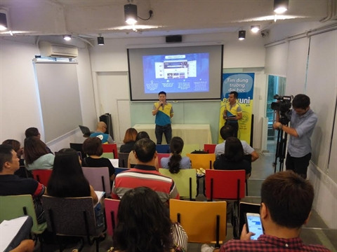 Un portail éducatif révolutionne la formation au Vietnam ảnh 1