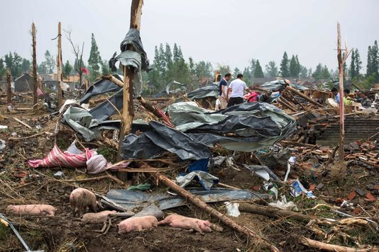 Tornade en Chine : des dirigeants vietnamiens expriment leur sympathie ảnh 1 Tornade en Chine : des dirigeants vietnamiens expriment leur sympathie ảnh 1