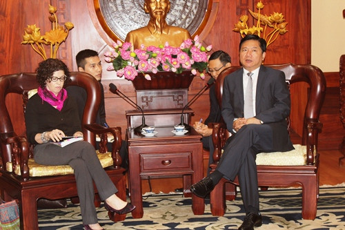 Le secrétaire du Comité du Parti de HCM-Ville Dinh La Thang reçoit un diplomate américain ảnh 1 Le secrétaire du Comité du Parti de HCM-Ville Dinh La Thang reçoit un diplomate américain ảnh 1