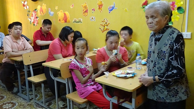 Le Vietnam applique activement la Convention relative aux droits des handicapés ảnh 1