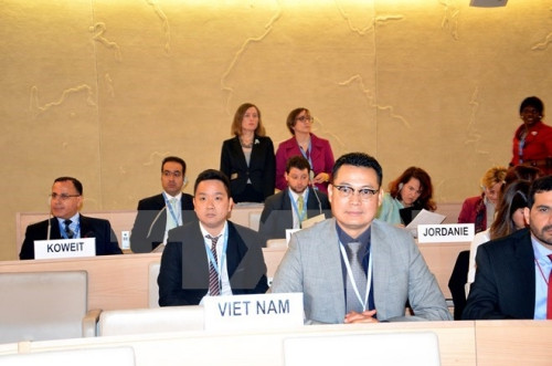 Le Vietnam organise un colloque sur la sécurité du travail en mer à Genève ảnh 1 Le Vietnam organise un colloque sur la sécurité du travail en mer à Genève ảnh 1