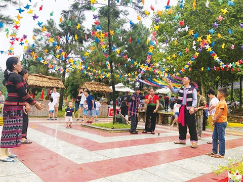 Le Village culturel et touristique des ethnies du Vietnam, une destination prisée ảnh 1 Le Village culturel et touristique des ethnies du Vietnam, une destination prisée ảnh 1