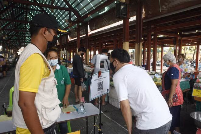 Têt du Buffle: la Thaïlande s’inquiète du risque possible de transmission du COVID-19 ảnh 1