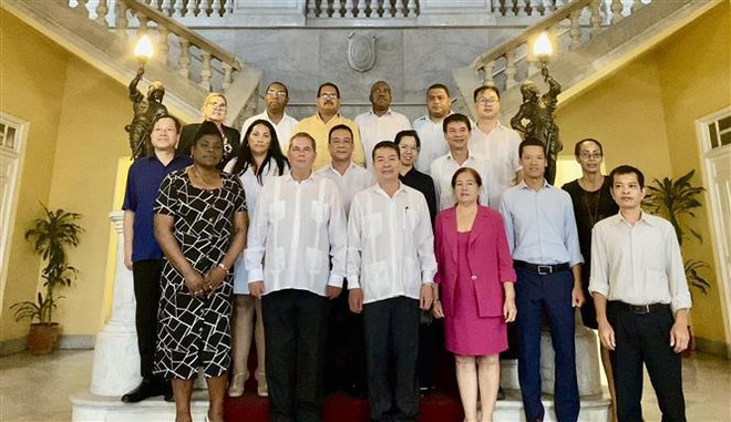 Le Vietnam renforce une amitié particulière avec Cuba ảnh 1 Le Vietnam renforce une amitié particulière avec Cuba ảnh 1