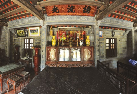 À Ninh Binh, une maison en pierre centenaire qui ne laisse pas de marbre ảnh 3