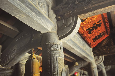 À Ninh Binh, une maison en pierre centenaire qui ne laisse pas de marbre ảnh 4