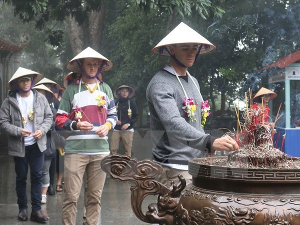 De premiers touristes étrangers de 2018 visitent Phu Tho ảnh 1 De premiers touristes étrangers de 2018 visitent Phu Tho ảnh 1