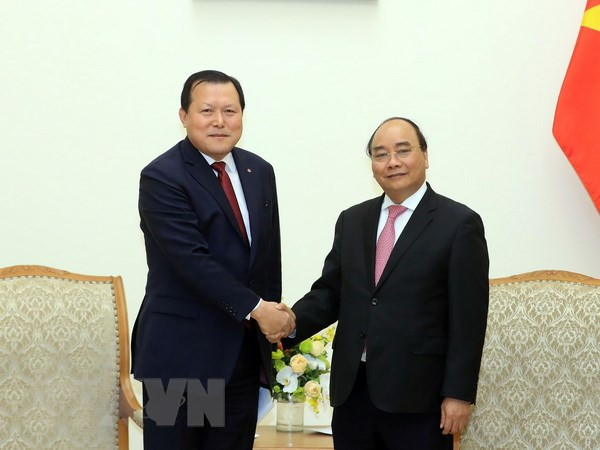 Le PM Nguyên Xuân Phuc exhorte Lotte à élargir ses affaires au Vietnam ảnh 1 Le PM Nguyên Xuân Phuc exhorte Lotte à élargir ses affaires au Vietnam ảnh 1