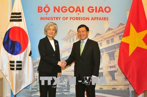 Vietnam-République de Corée : entretien entre les ministres des AE ảnh 1 Vietnam-République de Corée : entretien entre les ministres des AE ảnh 1