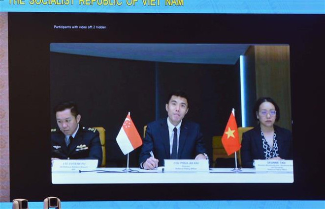 Le Vietnam et Singapour continuent à booster leur coopération défensive ảnh 2 Le Vietnam et Singapour continuent à booster leur coopération défensive ảnh 2