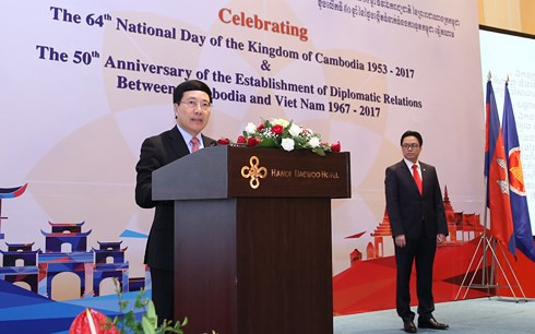 Promouvoir l'amitié traditionnelle et la coopération intégrale Vietnam-Cambodge ảnh 1 Promouvoir l'amitié traditionnelle et la coopération intégrale Vietnam-Cambodge ảnh 1