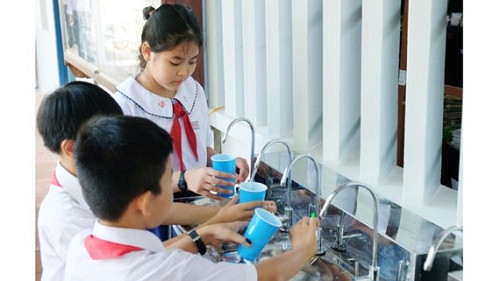 «Mizuiku - J'aime l'eau propre» sensibilise les enfants à la protection de l'eau ảnh 1 «Mizuiku - J'aime l'eau propre» sensibilise les enfants à la protection de l'eau ảnh 1