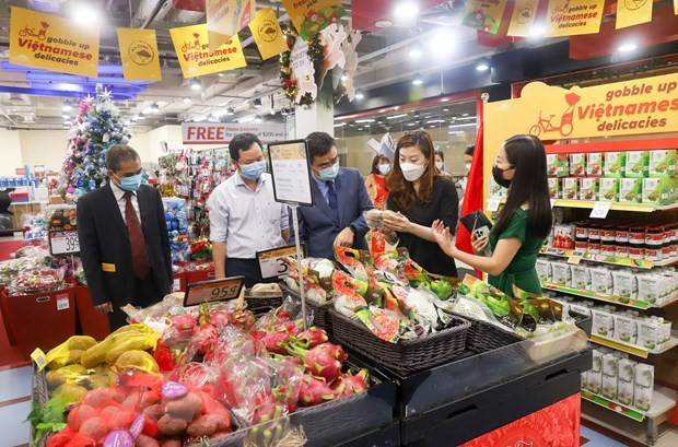 Ouverture de la semaine des produits vietnamiens 2021 à Singapour ảnh 1 Ouverture de la semaine des produits vietnamiens 2021 à Singapour ảnh 1