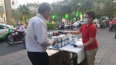 COVID-19 : la solidarité face à l’adversité ảnh 1