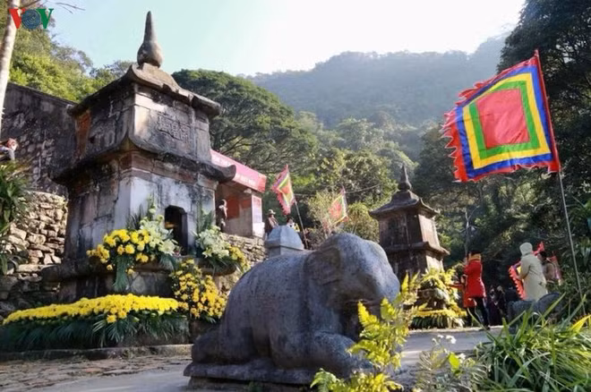 Ngoa Vân, un lieu saint du bouddhisme ảnh 1
