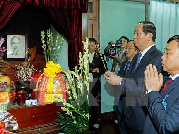 Tran Dai Quang rend hommage au Président Ho Chi Minh ảnh 1 Tran Dai Quang rend hommage au Président Ho Chi Minh ảnh 1