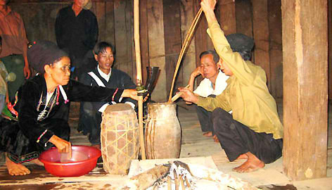 Le Têt chez les Kho-mu ảnh 2 Le Têt chez les Kho-mu ảnh 2