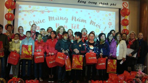 Fête du Têt pour des enfants démunis de Hanoï ảnh 1 Fête du Têt pour des enfants démunis de Hanoï ảnh 1