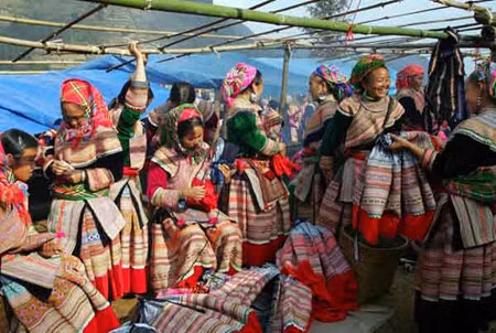 Nouvel An des Mong à Meo Vac, dans la province de Ha Giang ảnh 2