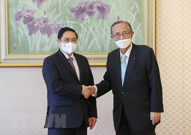 Le Premier ministre Pham Minh Chinh rencontre les dirigeants de la Diète du Japon ảnh 2